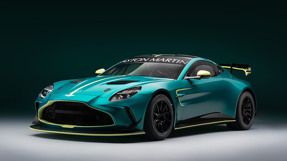 アストンマーティンが新型「Vantage GT4」を発表、GTレースに向けた最強ラインアップが完成