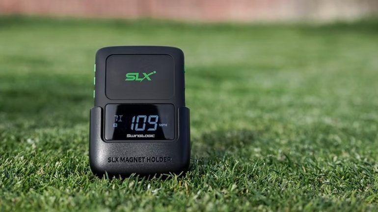 スイング解析とGPSナビが融合したゴルフ用デバイス「SLX Hybrid Mini」
