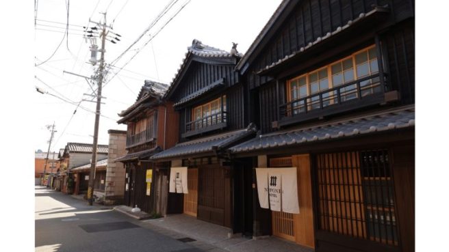 歴史的建造物を利活用した分散型ホテル「NIPPONIA HOTEL 伊勢河崎 商人町」が開業