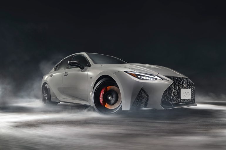 レクサスがFRスポーツセダン「IS500」に特別仕様車〝Climax Edition〟を設定
