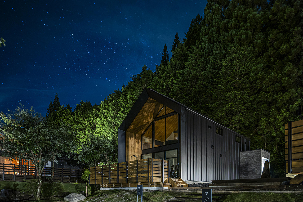 日本一の星空を楽しめる長野・阿智村のグランピング施設「mökki STARDUST GLAMPING achi village」にスイートヴィラがオープン