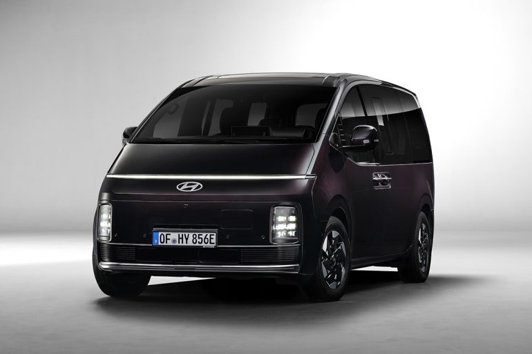 ヒョンデが電動フラッグシップMPV「スターリアエレクトリック」を公開
