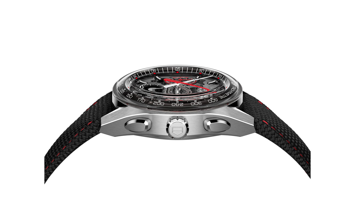 最先端のデザインと歴史的な技巧が共存するタグ・ホイヤーの「カレラスプリットセコンドクロノグラフ」