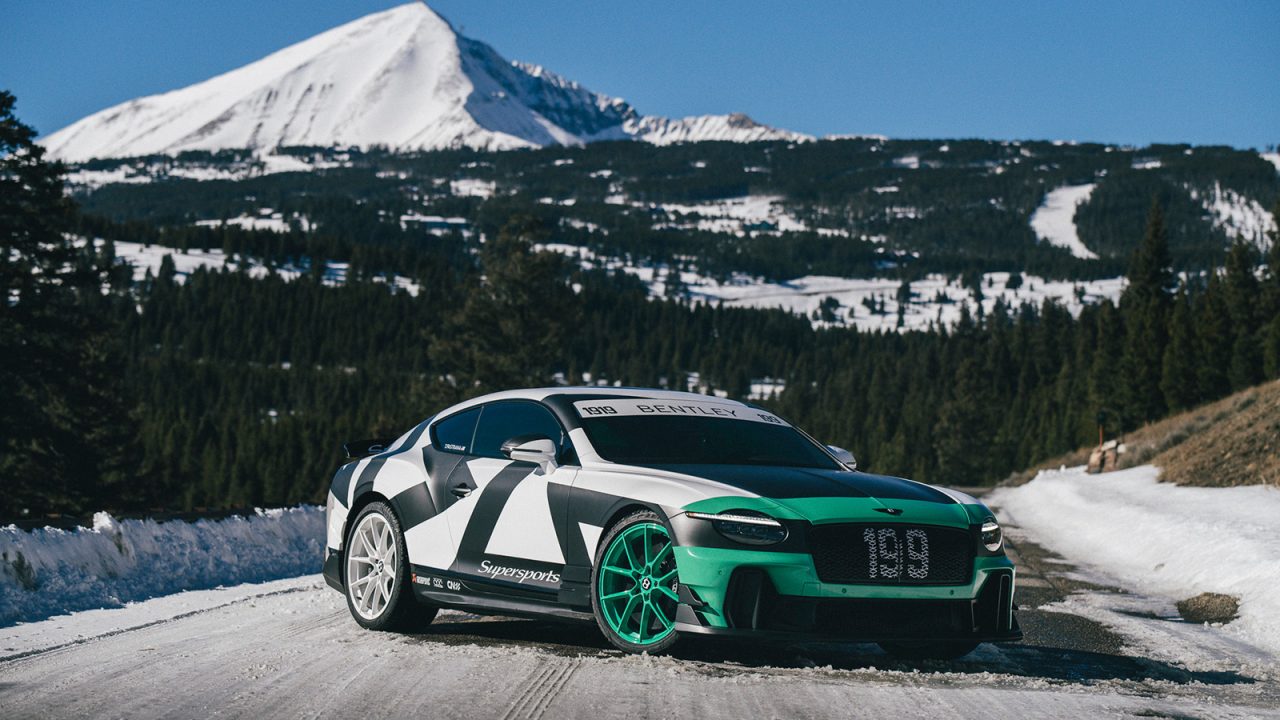 北米で開催された「FAT アイスレース」で華麗なデビューを飾ったベントレーの新型スーパースポーツ