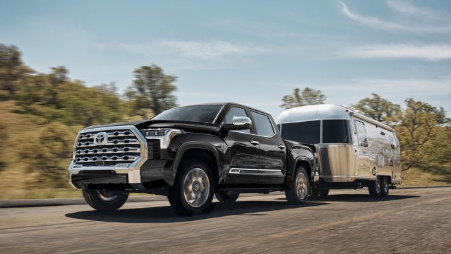 トヨタが米国生産のフルサイズピックアップトラック「タンドラ」を発売
