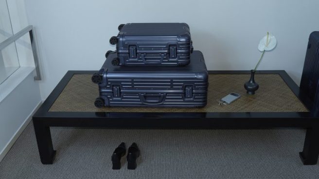 RIMOWAの「Original」「Groove」シリーズに伝統と洗練が溶け合った新定番カラー〝インクブルー〟が登場