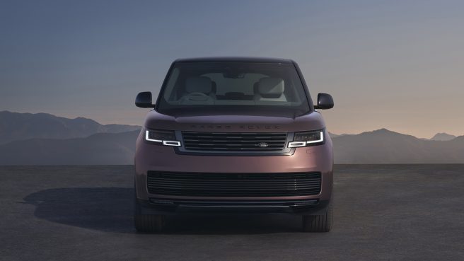 航続距離は372マイル！レンジローバー初の電動SUV「RANGE ROVER ELECTRIC」の全貌